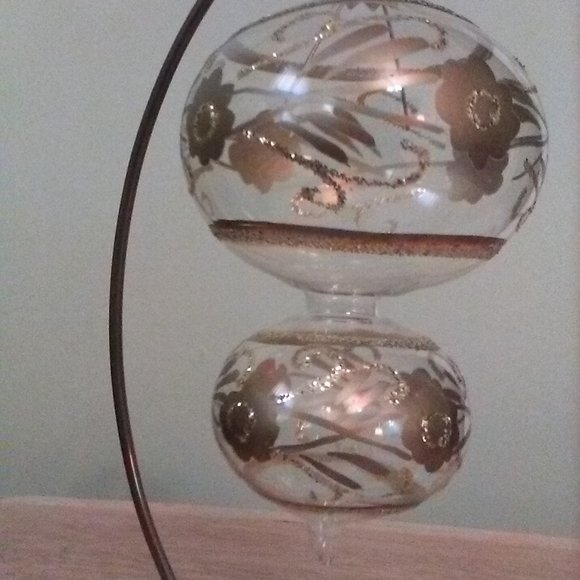 2 Clear Ornaments with Gold Accents - Picture 3 of 7